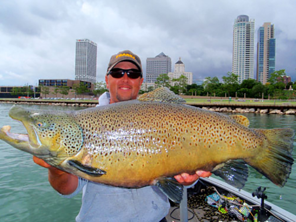 On Wisconsin Outdoors with Dick Ellis