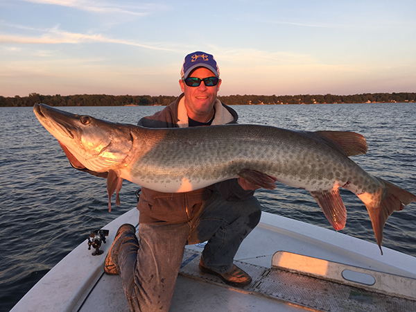 On Wisconsin Outdoors with Dick Ellis