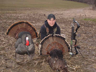 Turkey shot with compound bow