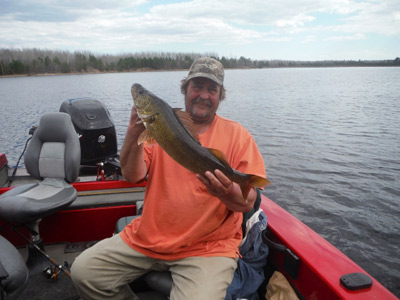 nice 25” walleye