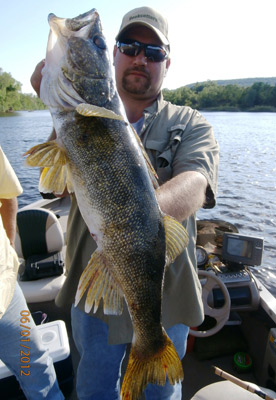 Todd Zakrzewski with a nice walleye