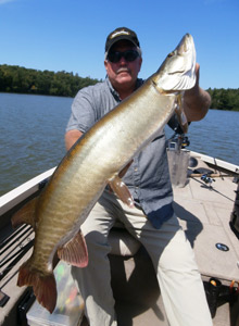 Glenn Moberg with a nice musky form the World Musky Hunt