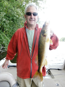 Gary Cawthorne with a nice walleye.